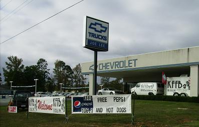 KFFB 106.1 FM on Location with free pepsi and Petit Jean Hot Dogs